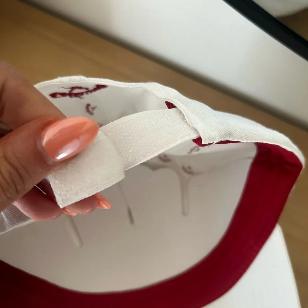 ⭐️ NEW Callaway Dewards Scotch Whiskey White and Red Logo Golf Cap Hat